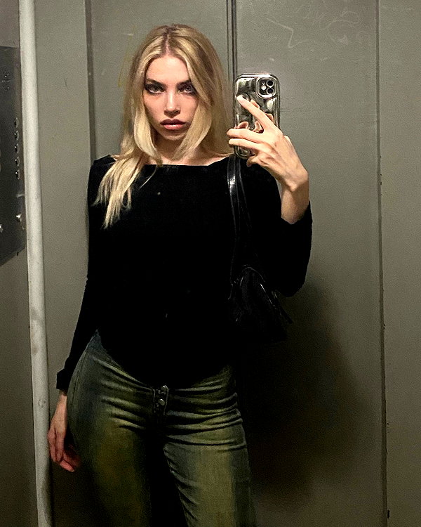 alien.hanna instagram image archive image