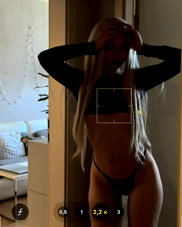 chica.niebla instagram image archive image