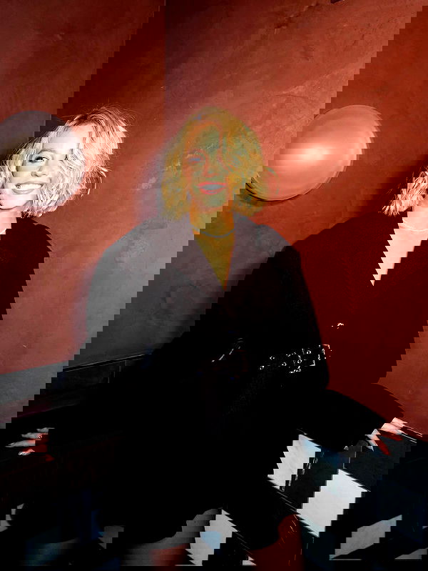 sydney_sweeney sydney_sweeney archive image