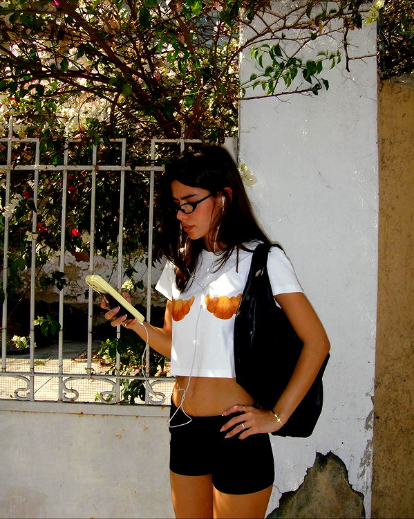 ainaratorneg instagram image archive image