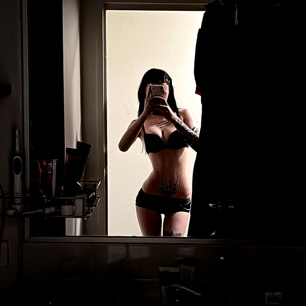 livindeadyaz instagram image archive image