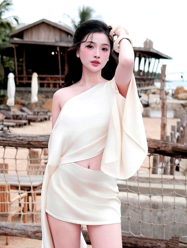 lyhythuedoxinh instagram image archive image