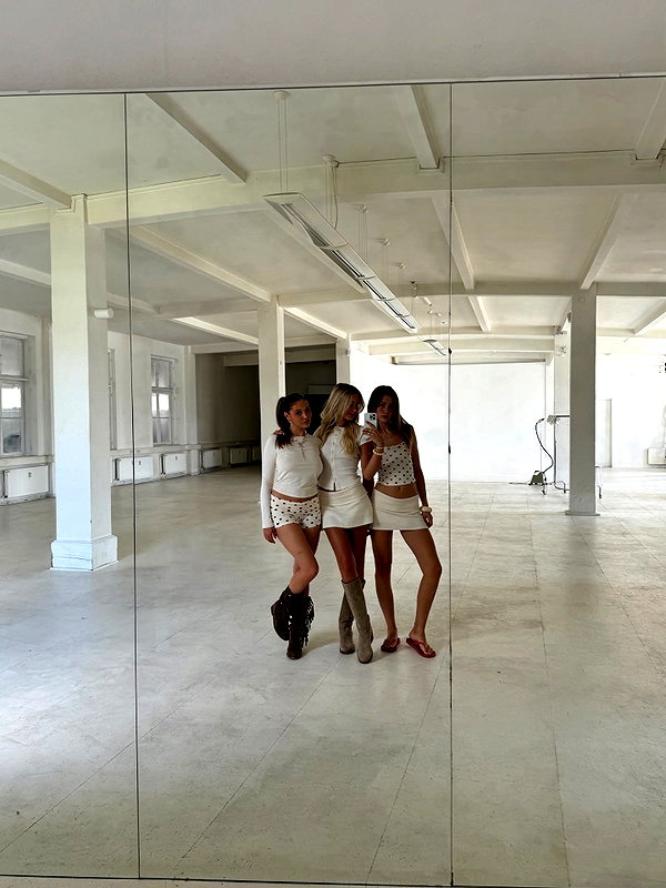lilih instagram image archive image