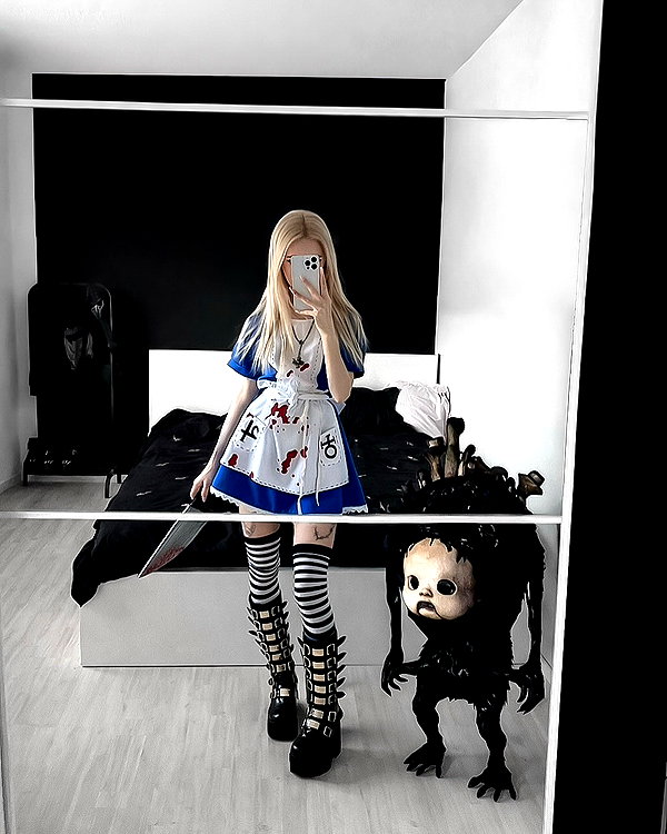 _lia.moon archive image