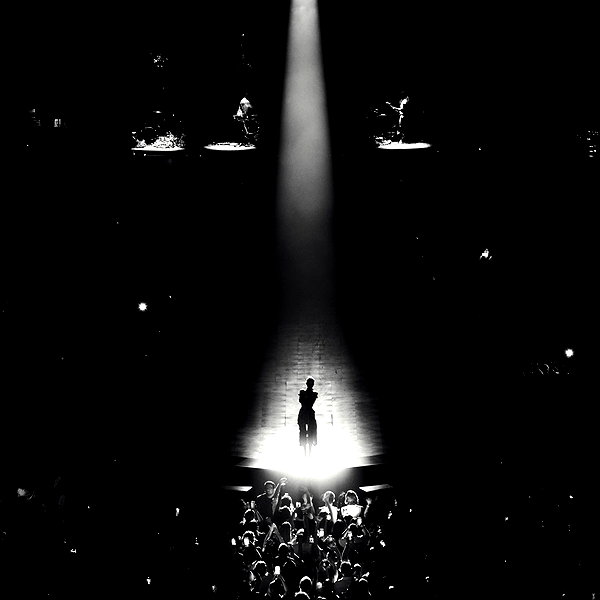 arianagrande instagram image archive image