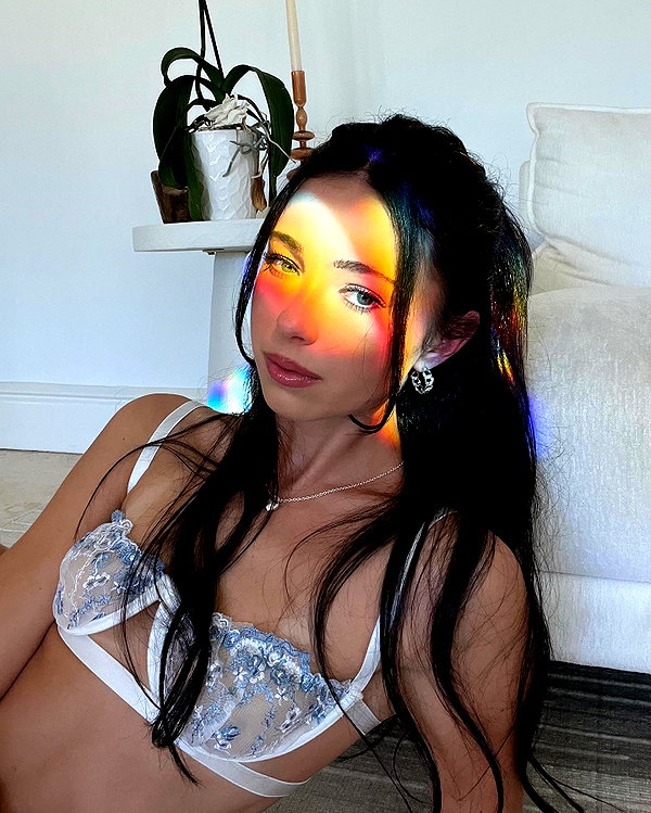 chloerosenbaum instagram image archive image