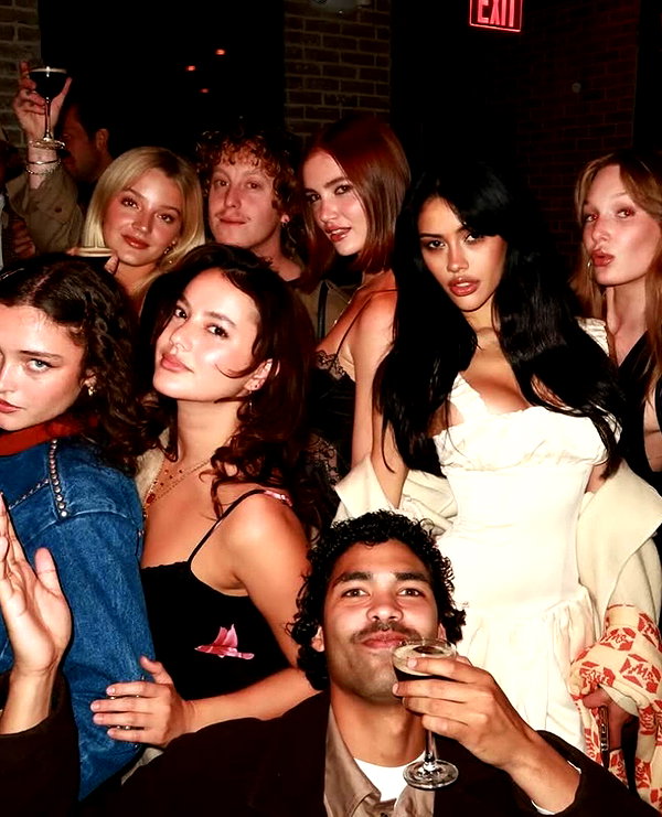 leonanaomii instagram image archive image