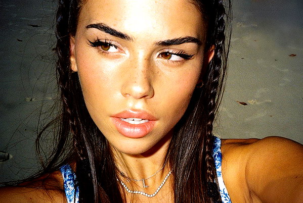 leahhalton instagram image archive image