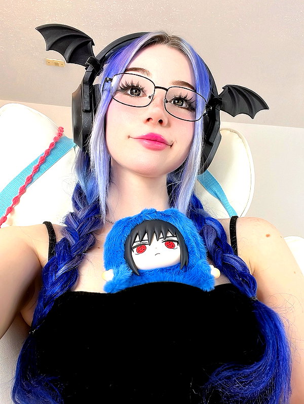 danielle.mercedie instagram image archive image