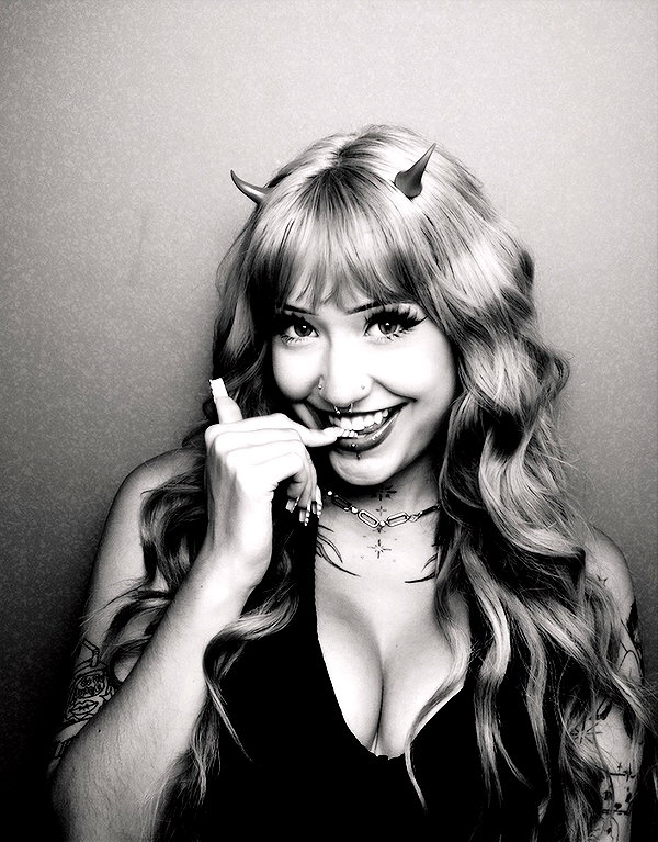 charleygrayyy instagram image archive image