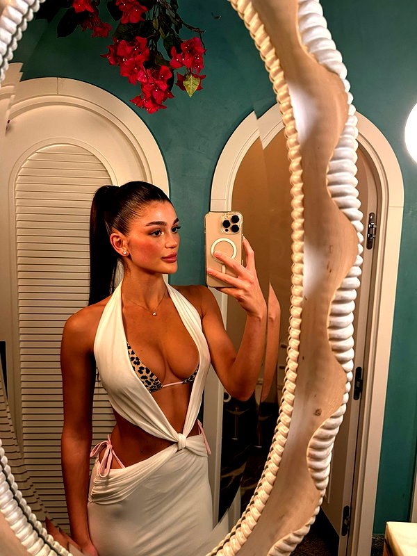 shira_adar_ instagram image archive image