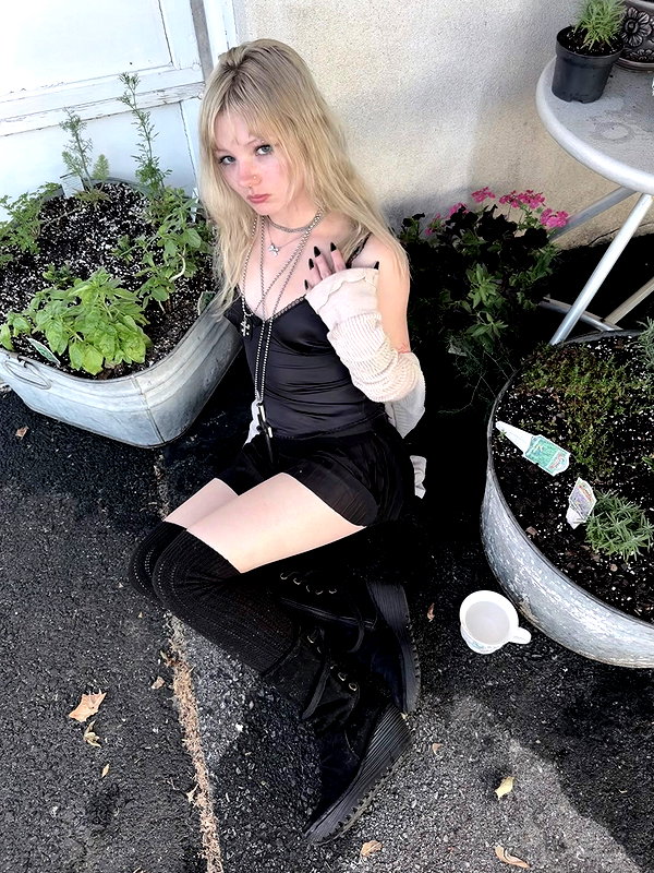 ash.onme instagram image archive image