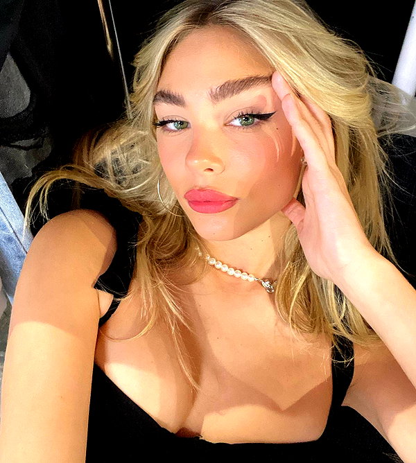 maya.keyy instagram image archive image