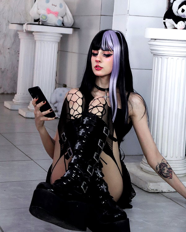 jadelaverne instagram image archive image