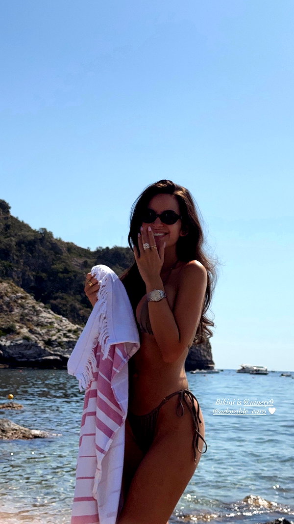 zoeliss instagram image archive image