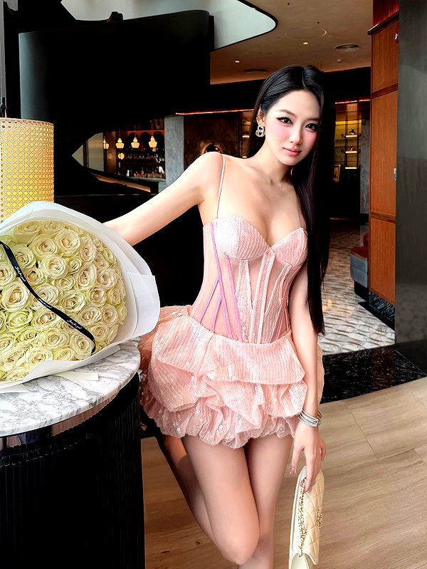 lyhythuedoxinh instagram image archive image