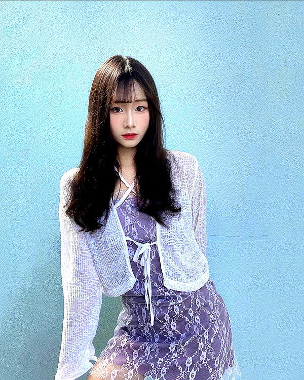 lai_931201 instagram image archive image