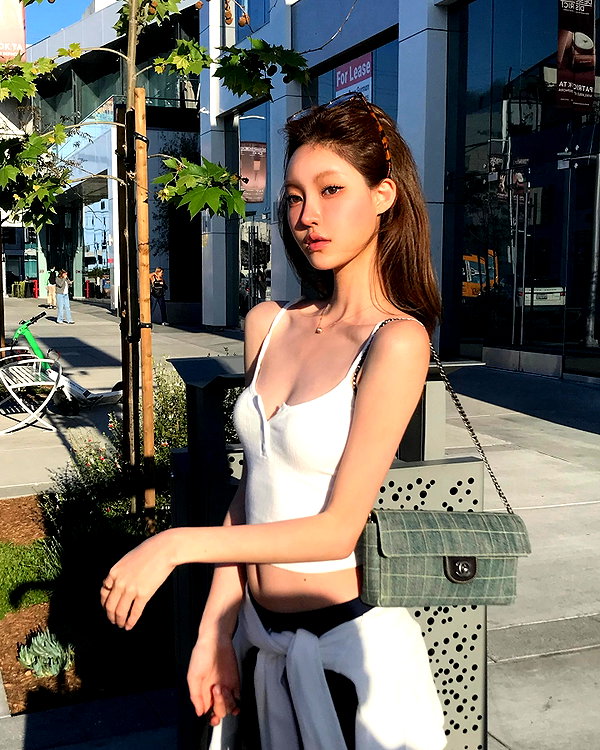 daxbin instagram image archive image