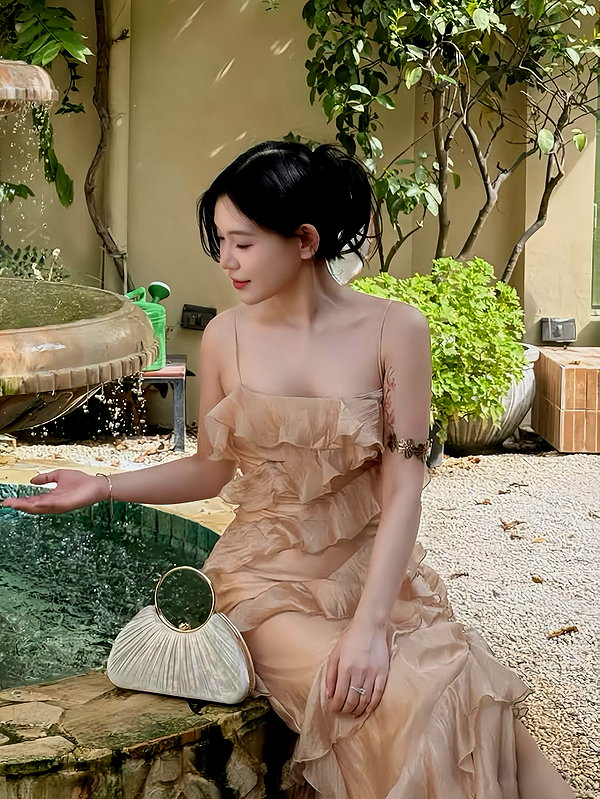 lyhythuedoxinh instagram image archive image