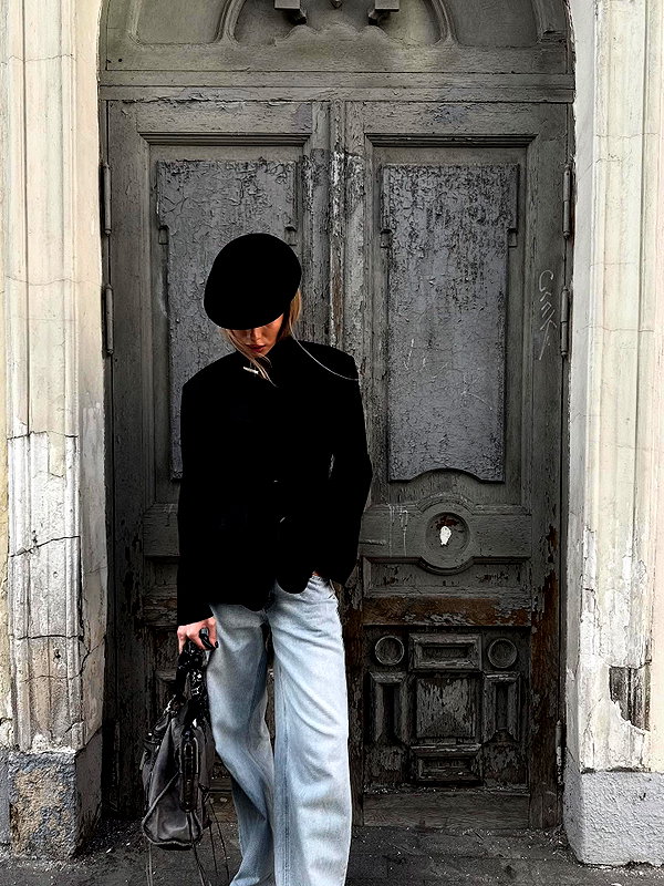 kkwwwv instagram image archive image