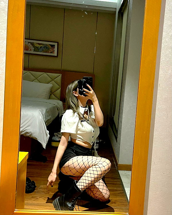 erokochiba instagram image archive image