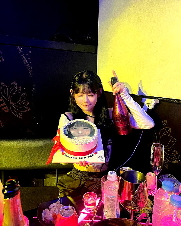 olzlonz instagram image archive image