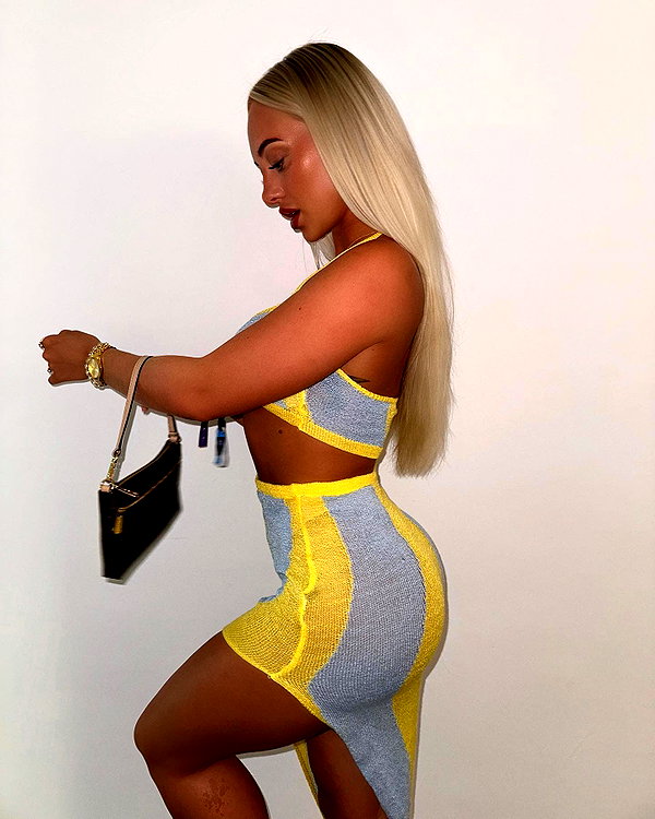 rhiannonbluee instagram image archive image