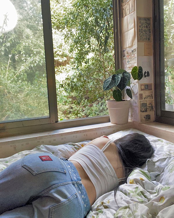 evasela__ instagram image archive image