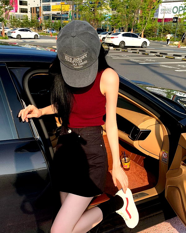 daxbin instagram image archive image