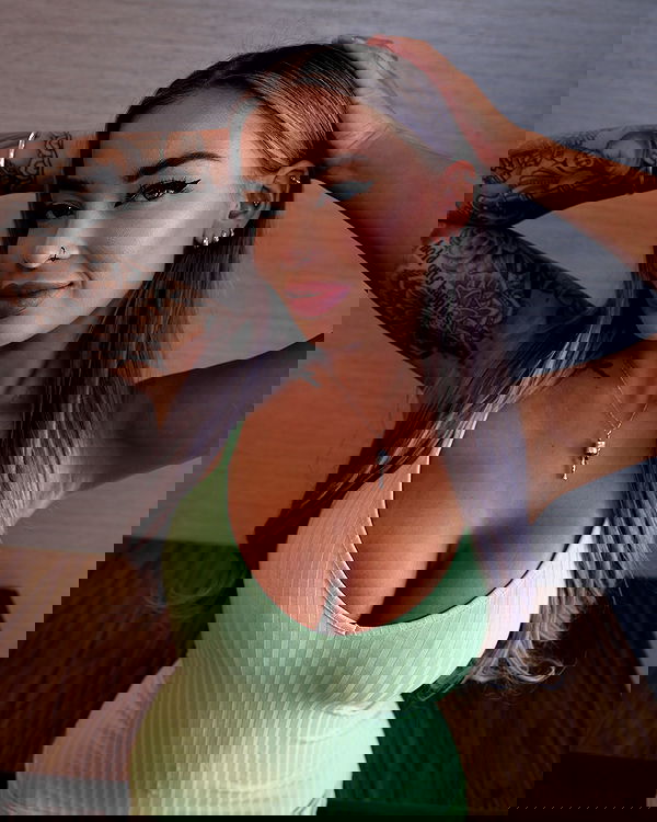 itshayleydavies itshayleydavies archive image