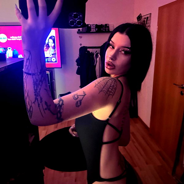 shawtysuzi instagram image archive image
