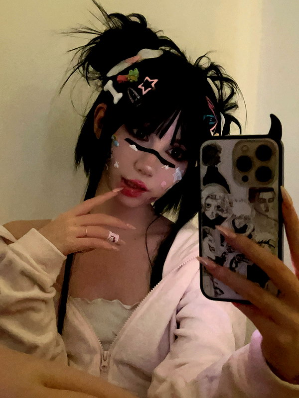 danielle.mercedie instagram image archive image