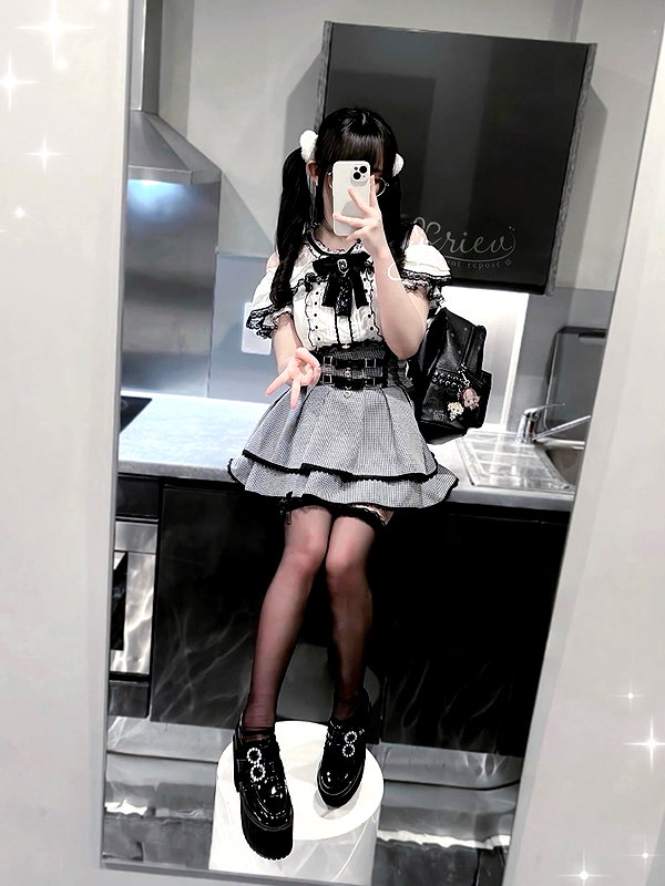 yxriev instagram image archive image