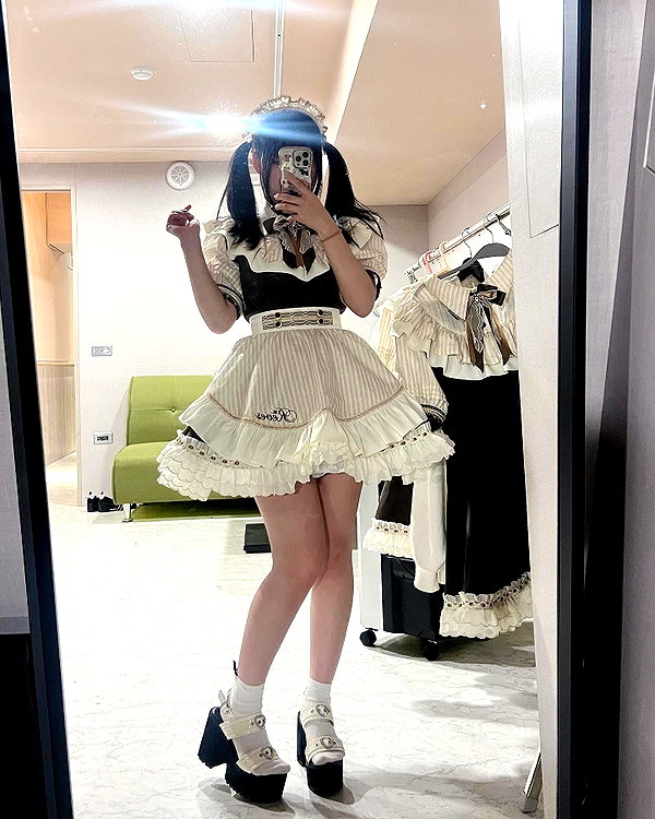 150_aiko instagram image archive image