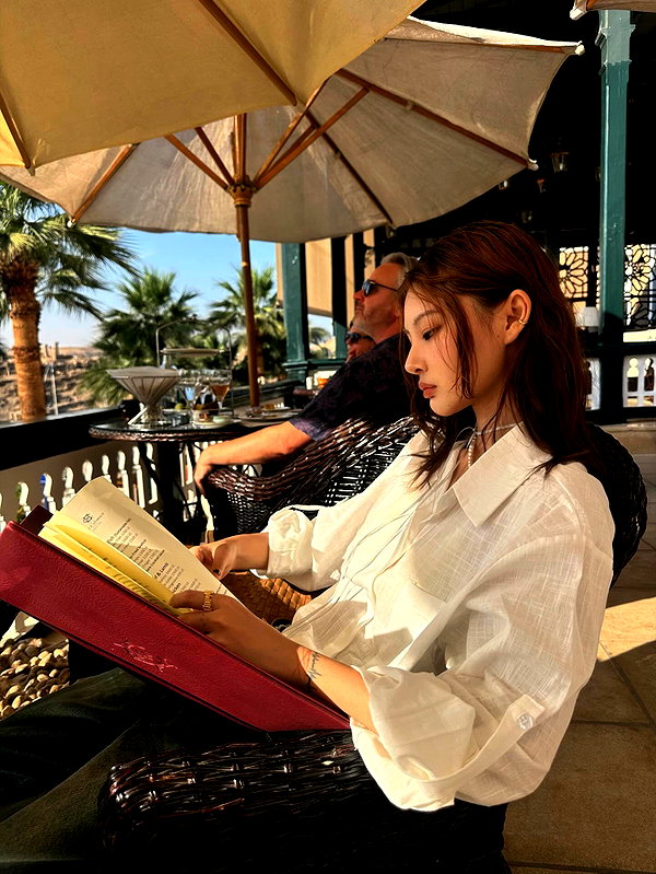 ll.lu1s instagram image archive image