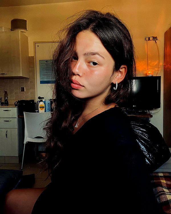 _b__eva__ archive image