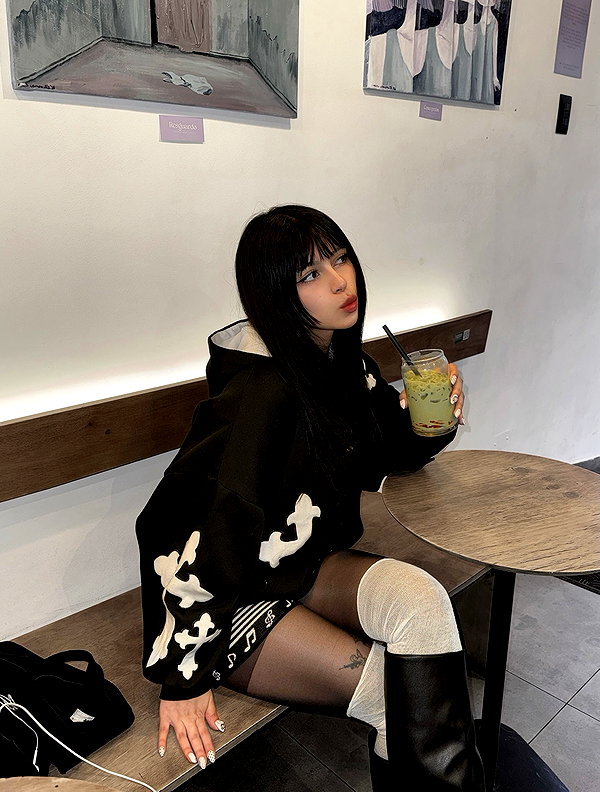 connie.01j instagram image archive image
