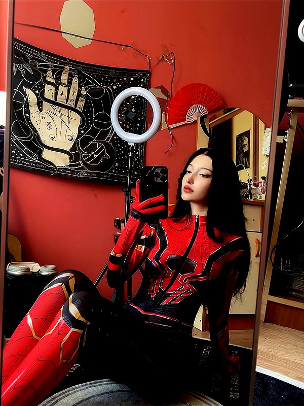 madamist_ instagram image archive image