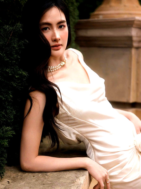 lyhythuedoxinh instagram image archive image