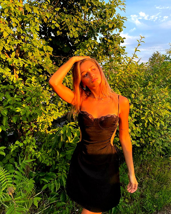 sadieemckennaa instagram image archive image