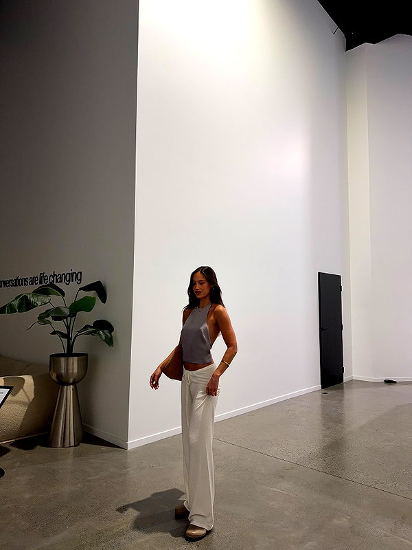 olivia.mathers instagram image archive image