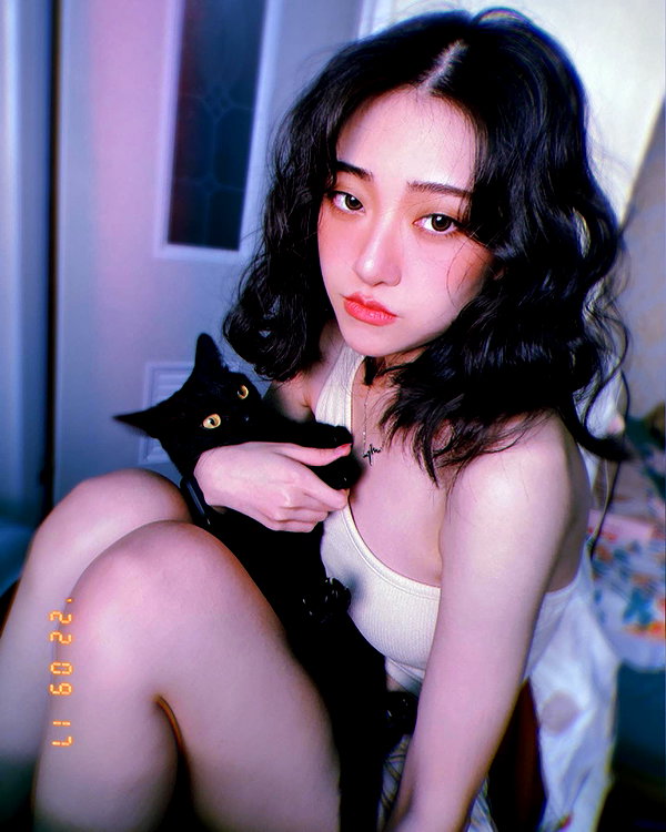 ge.more_x instagram image archive image