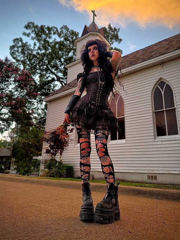 yeahimcaroline instagram image archive image
