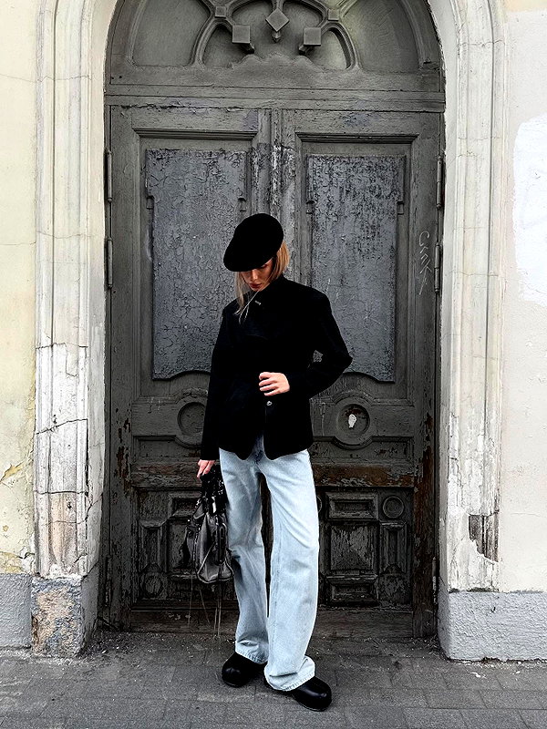 kkwwwv instagram image archive image