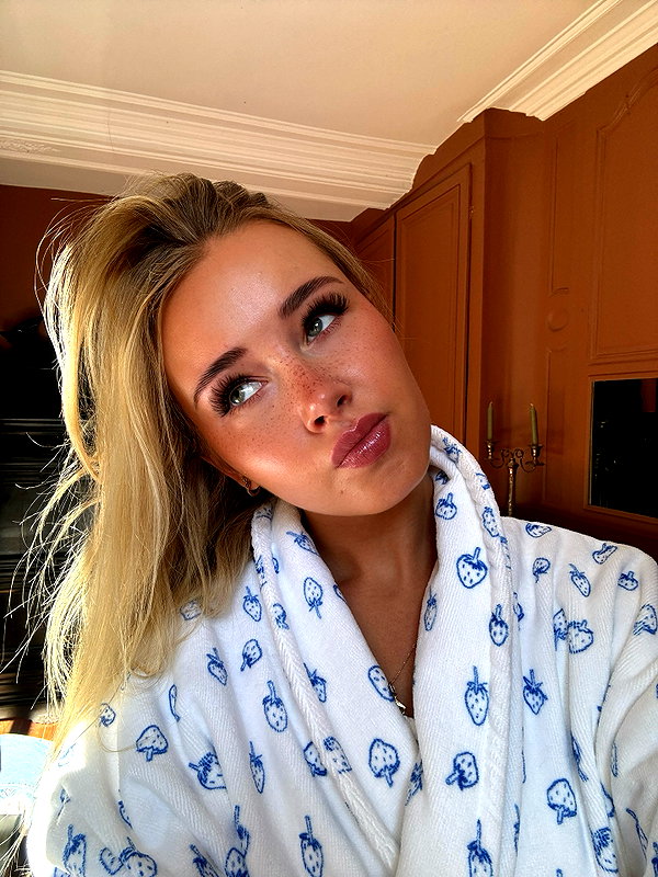 lilih instagram image archive image