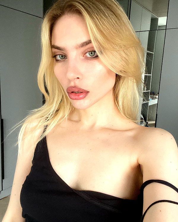anya4everr instagram image archive image