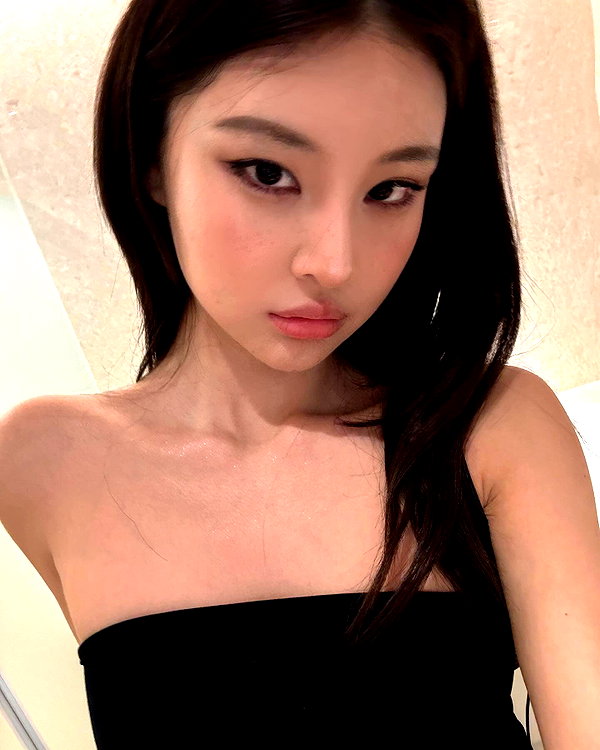 ll.lu1s instagram image archive image