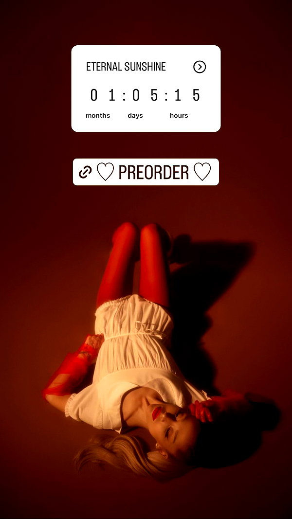 arianagrande instagram image archive image