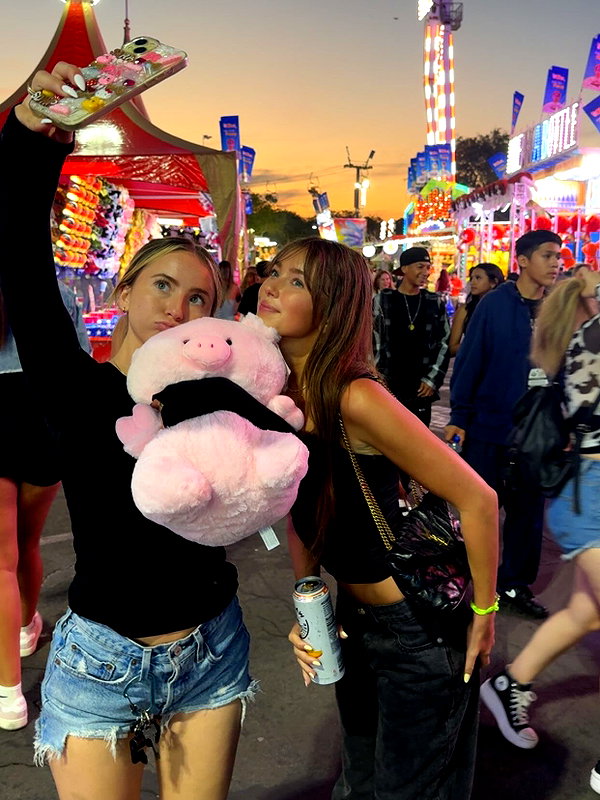 chloerosenbaum instagram image archive image