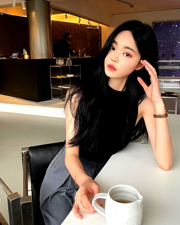 daxbin instagram image archive image